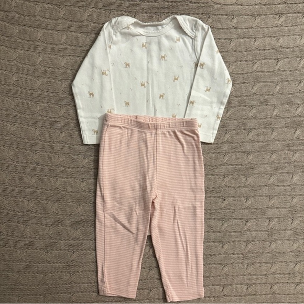 EUC Carter’s Unisex Baby Outfit Set, Deer Pinstripe, 12 Months